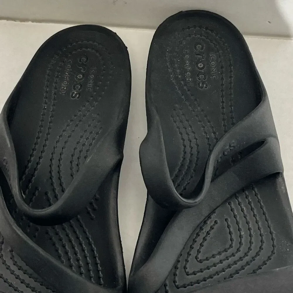 Crocs Women's Black Rubber Kadee II Iconic Comfort Slip On Strappy Sandal Size 7
